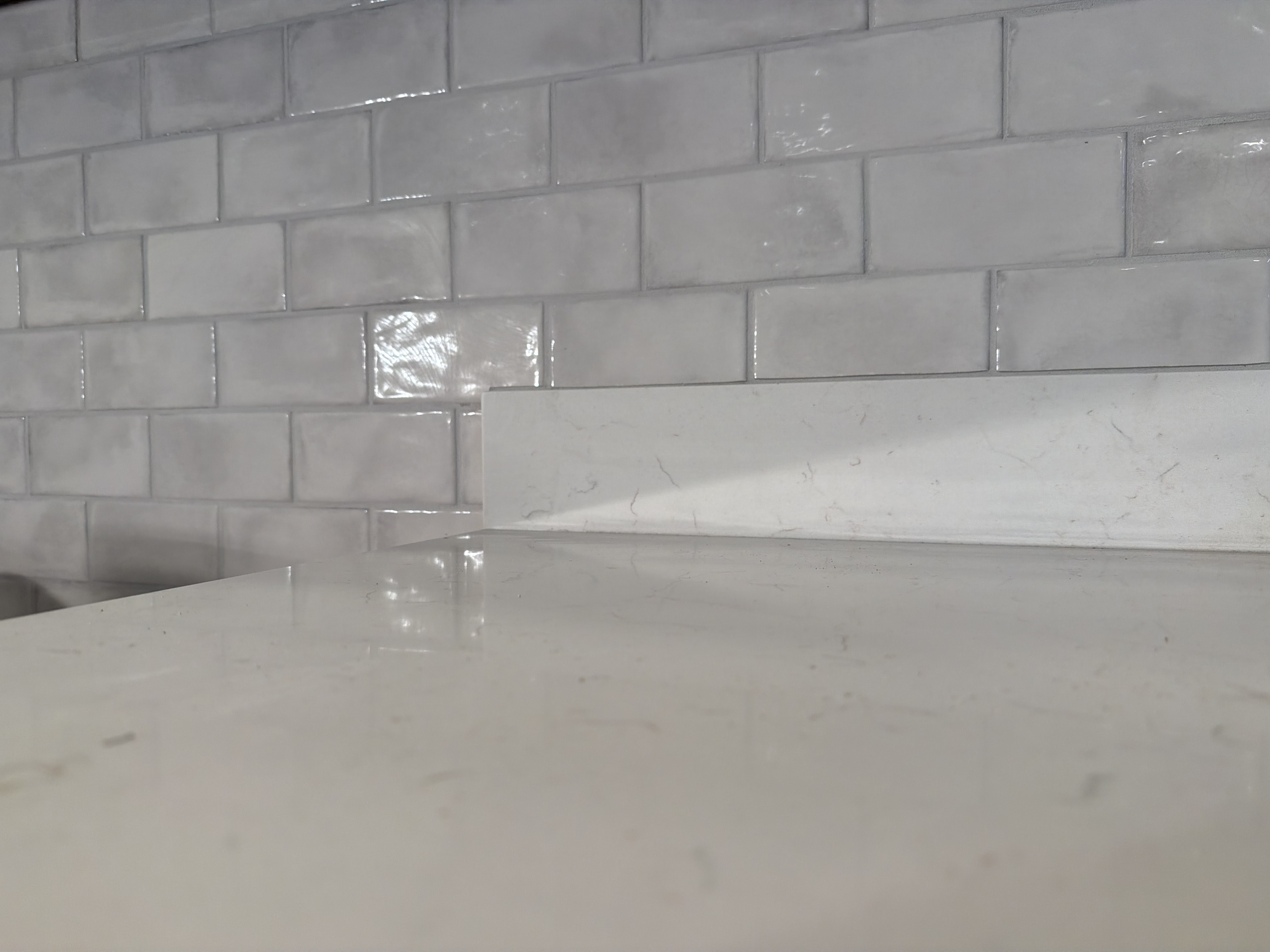 Kitchen subway tile backsplash and quartz countertop NH